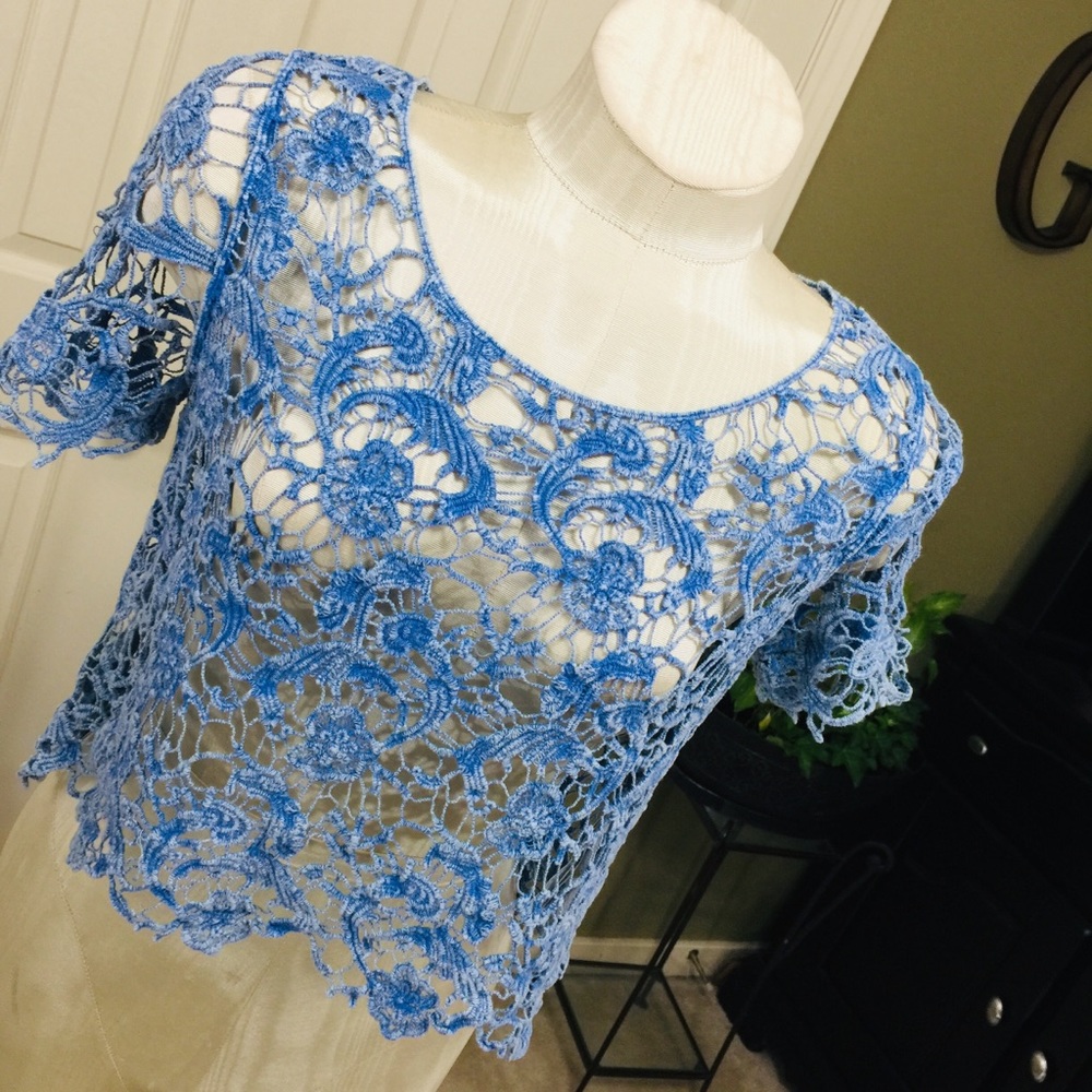 Forever 21 Blue Crochet Lace Crop Top Size S - Picture 2 of 6